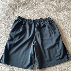 Nike Basketball Shorts Size L